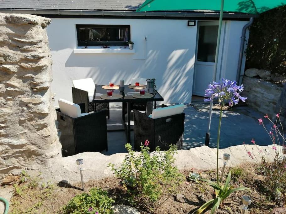 Gite La Fontaine Des Pres Cherbourg-en-Cotentin Exterior photo
